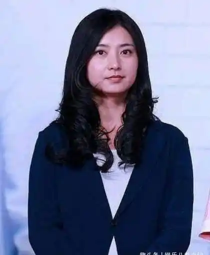 她是唐嫣同班同学曾因甄嬛传大火如今低调嫁给音乐才子