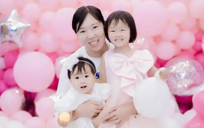 爱情事业双丰收32岁丁宁退役后北大深造1米8男友陪她游山玩水