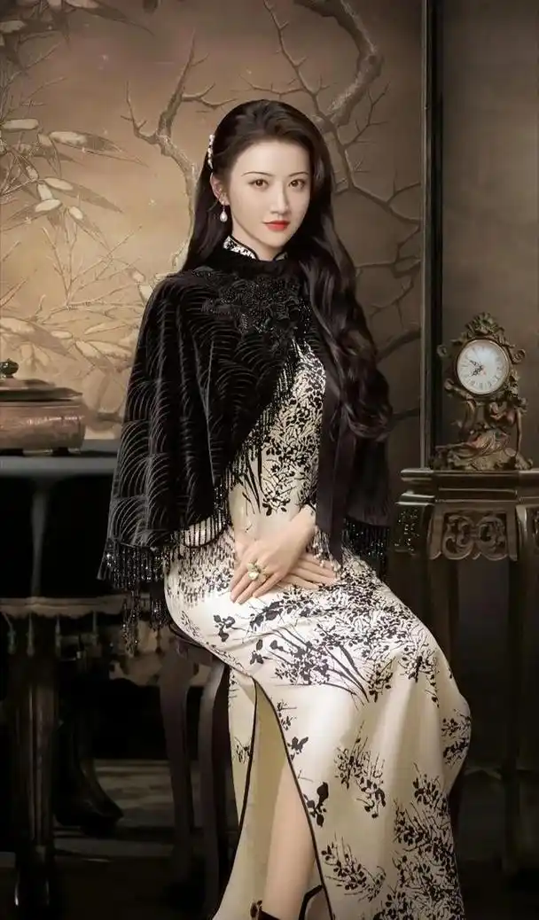 景甜旗袍装美翻了