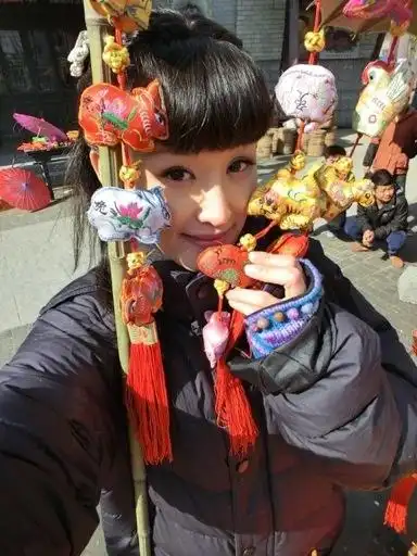 p data-id="goctlomxc3">李程(原名李珵),中国内地女演员, a target=