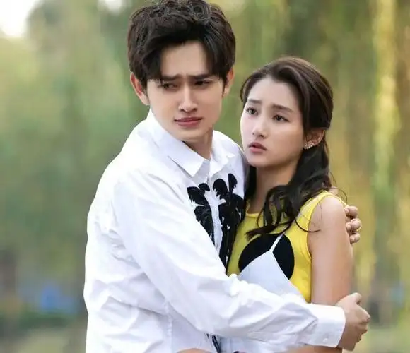 马可化身大白守护关晓彤 真是让人感动流泪啊