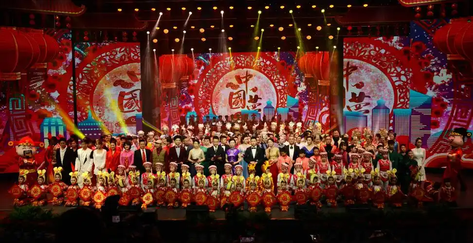 2020年家乡美,幸福年,张家界春节联欢晚会在一片欢乐,祥合,喜庆歌舞中