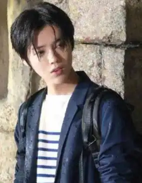 原创关晓彤因恋爱压力大持续发胖鹿晗一举动引热议这是什么男友