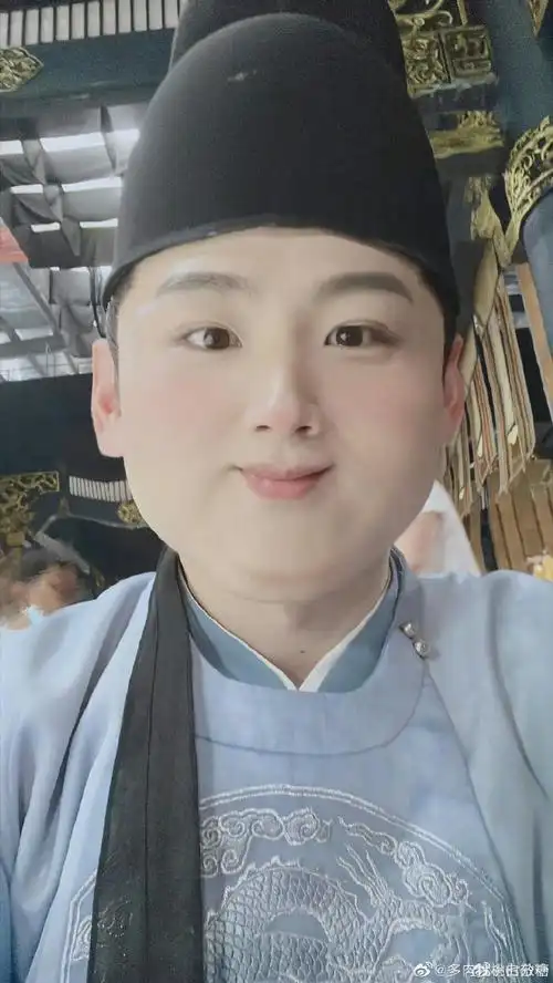 白敬亭小时候符合宋轶标准##白敬亭小时候是个小胖子