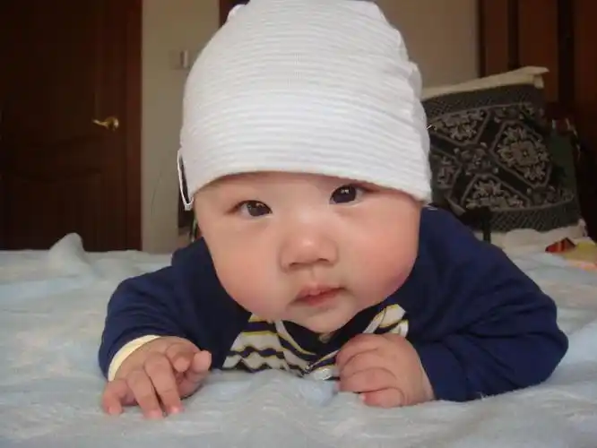 喧闹!吉雪萍脑瘫女儿"现身说法"-第2张图片-太白博客