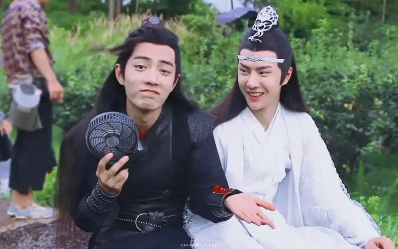 王一博肖战博肖陈情令菜园子花絮 - 高清图片,堆糖,美图壁纸兴趣社区