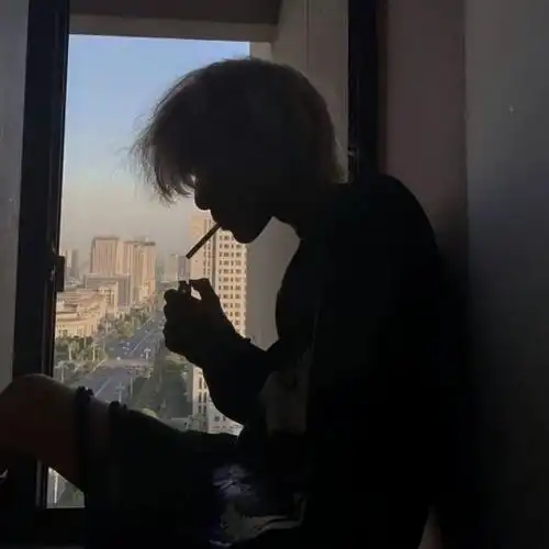 纯黑情侣头像图片