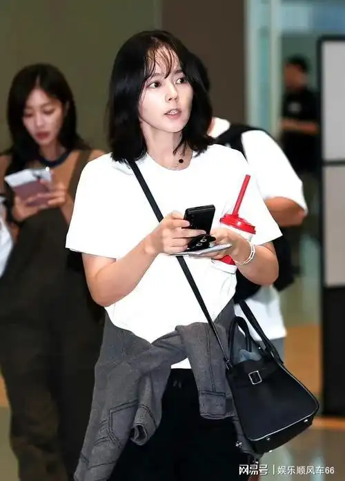 韩佳人首次挑战真人秀新照曝光后网友吐槽韩佳人老了