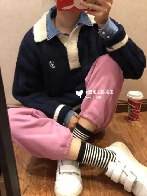 粉色藏蓝色yyds30小姐姐情人节减龄穿搭