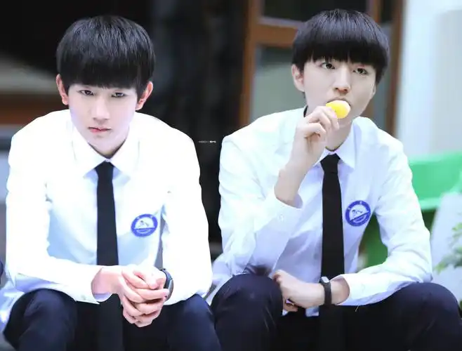 很喜欢凯源啊##凯源# 超少年密码/老图啊老图