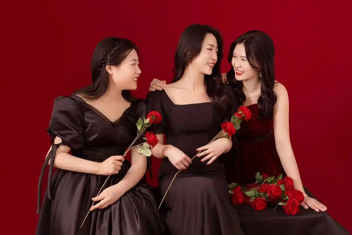 和儿女合拍#只有照片能记录这份珍贵的回忆 - 抖音