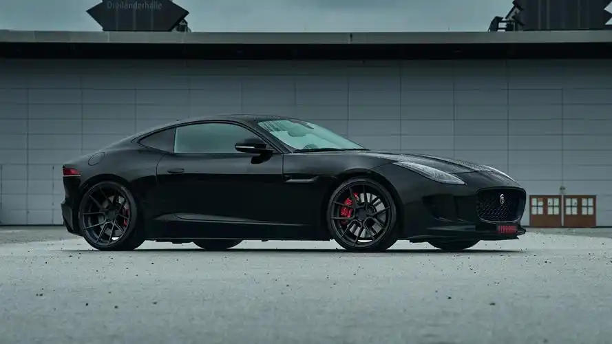 改装捷豹ftype黑色磨砂轮毂霸气尽显