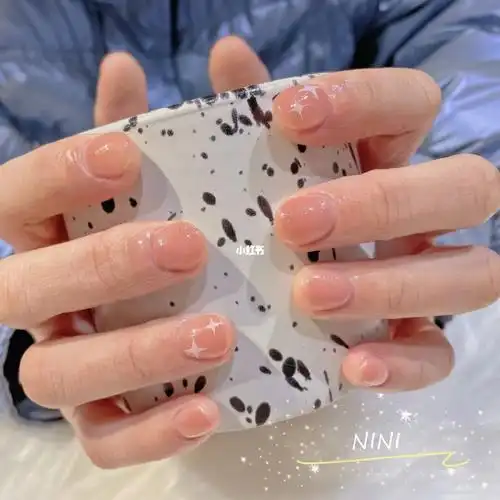 可爱小短甲超温柔冰透色系美甲