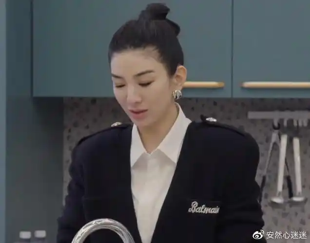 黄奕怦然再心动再启航相亲遇初中校友这对cp锁了