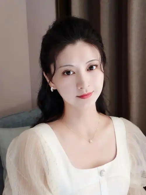 最近第n次重温甄嬛传斓曦姐饰演的眉姐姐真的是心目中永远的白月光