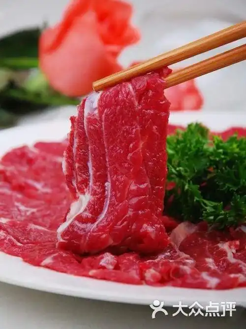 现切鲜牛肉看到都会流口水噢