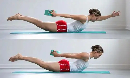 如何练习斜方肌?改善圆肩驼背,这八个体式比撸铁还有效