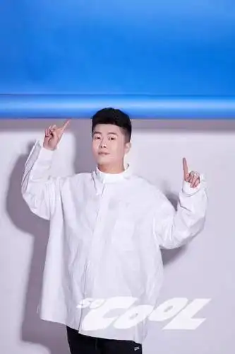 相声演员 周九良小先生