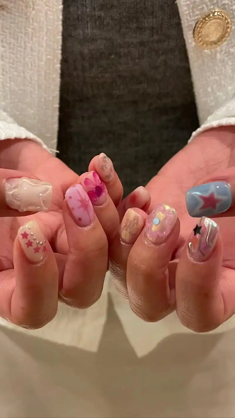 ins美甲 #短指甲也可以这么美 #ins  - 抖音