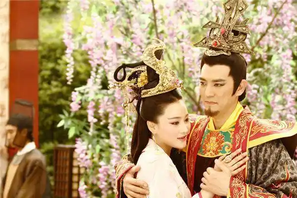 原创苏妲己睡觉前有一个习惯深得纣王喜欢现在的女孩却不敢效仿