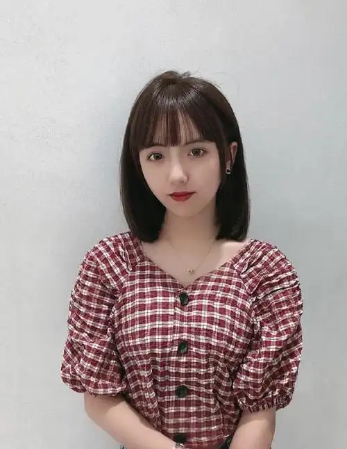 中长发发型,女生都适合的百搭长度～不挑脸型的锁骨短发～超a可盐可甜