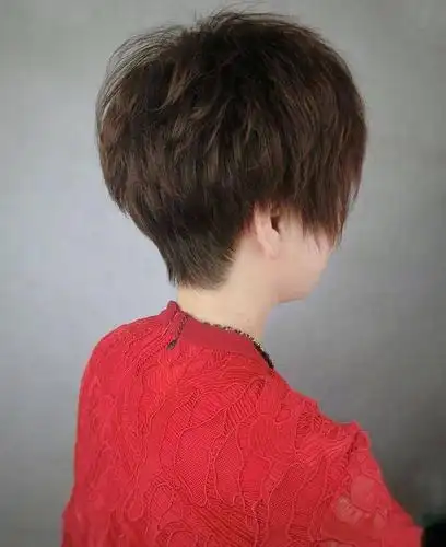 2019女生纹理烫发型推荐100款