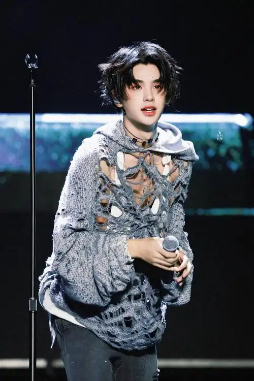 黄明昊壁纸第二十弹