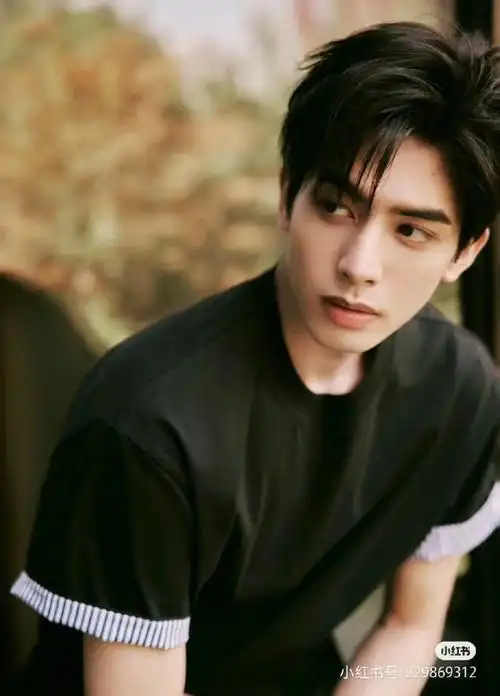 宋威龙陈仟钰恋情##宋威龙 95颜霸