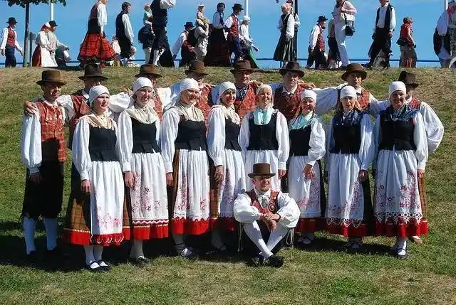 斯拉夫系与波罗的海美丽中东欧服饰