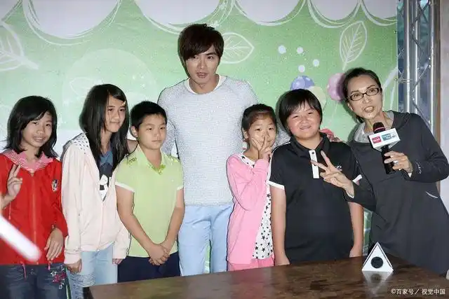 贺军翔被批重男轻女