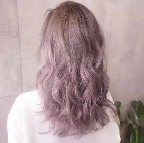 薄藤色头发效果图2021流行染发颜色图片大全