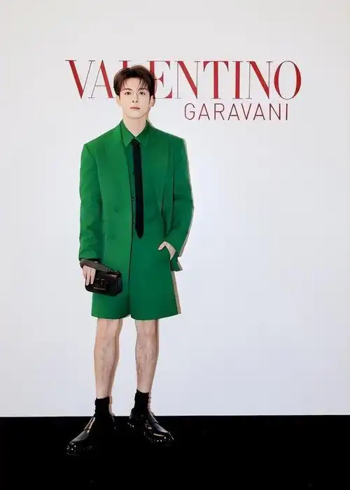 深圳这一夜孙俪双下巴吴千语低胸大长腿却败给曾舜晞的腿毛