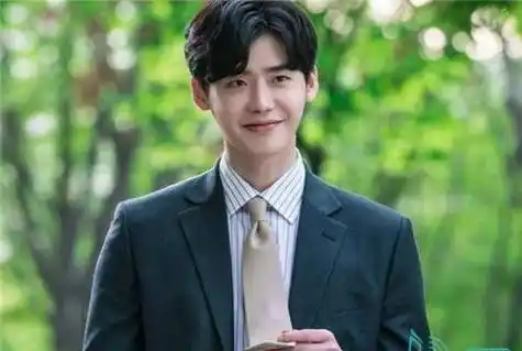 原创死之咏赞再出新预告李钟硕眼部特写镜头惊艳粉丝