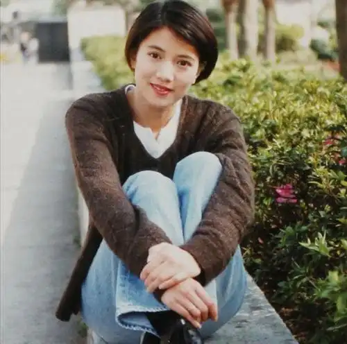 质疑袁咏仪美貌度简直周经,那我就开个袁咏仪图楼.