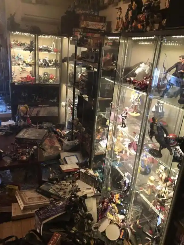 日本网友晒地震后手办墙,隔着屏幕都心疼,破碎的不单是钱更是爱