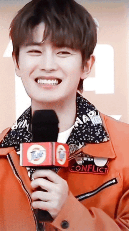 任嘉伦,嘉人懂你的欲言又止!318直播有所得