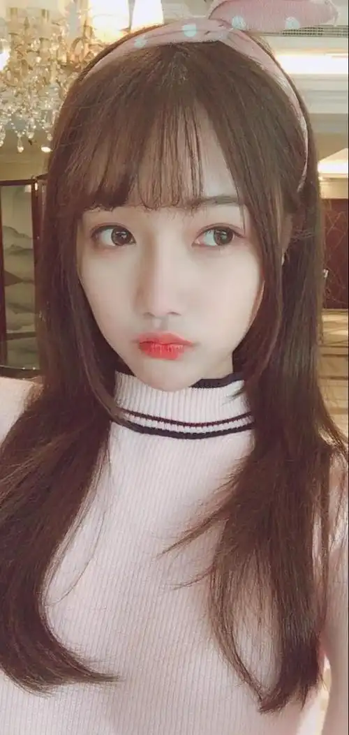 宋昕冉让人心动的甜美女孩