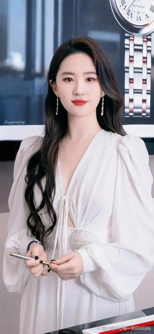 刘亦菲被嚗曾被多次霸凌?