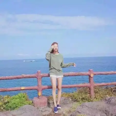 女生头像正面全身图片