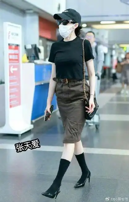 五月的女明星机场照大赏 喜欢谁的风格?