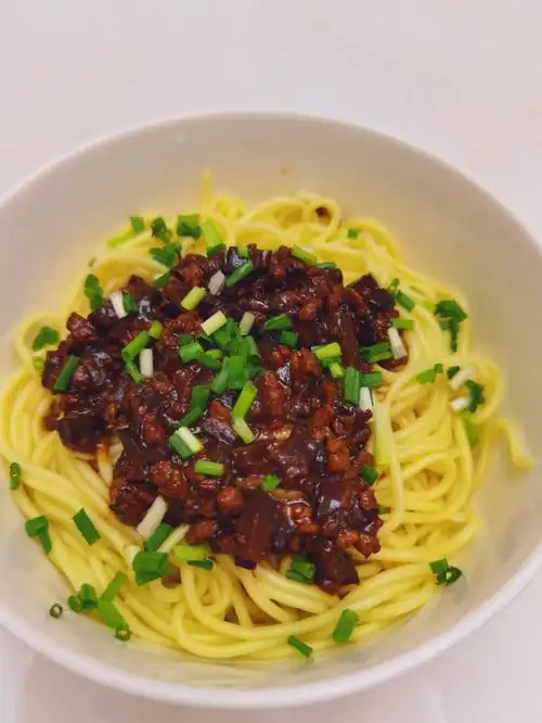 这样做的炸酱面我老公能炫3碗