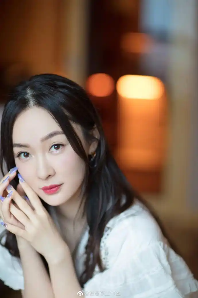 一站到底#	有人称她为高情商妈妈,也有人称她为行