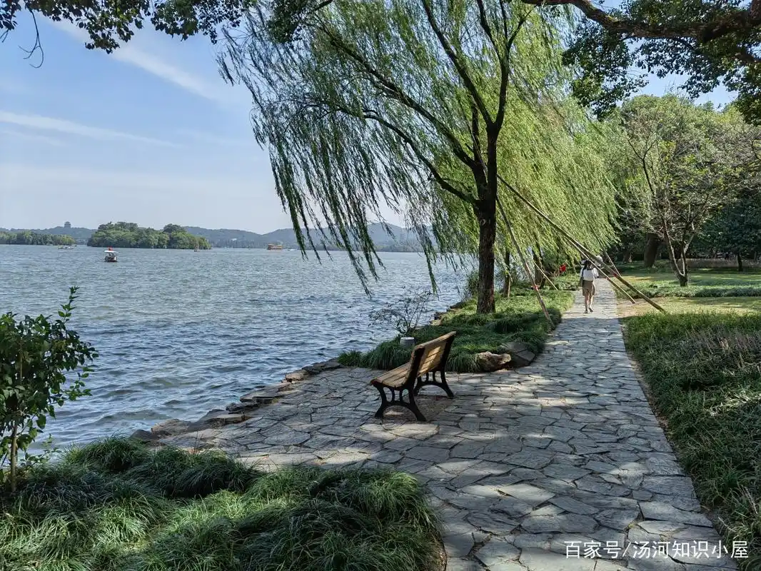 杭州西湖苏堤风景照