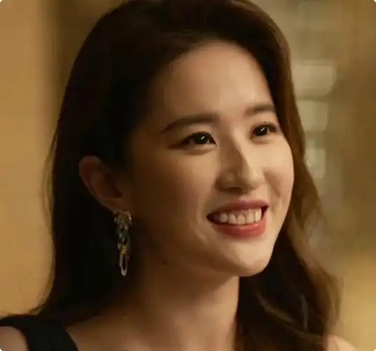 说刘亦菲牙丑的,你是烤瓷大白牙看多了吧?