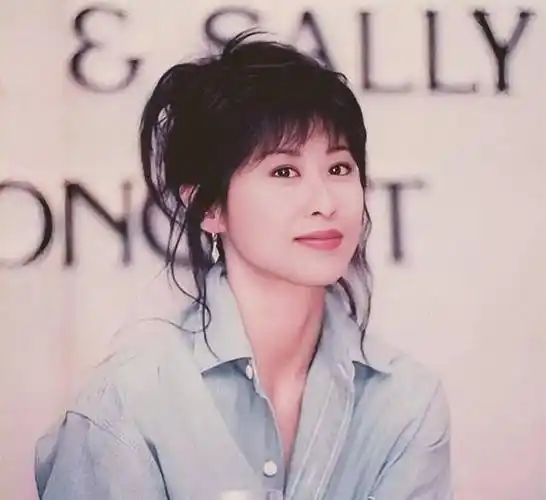 和林子祥官宣恋情前叶倩文对他深爱,他们的故事没你想得那么浪漫