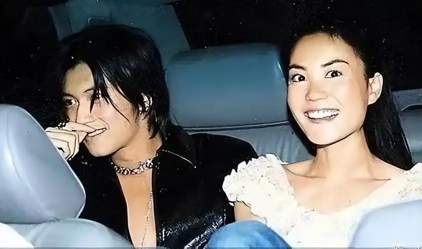 回顾张柏芝30年没有空窗期真心却给了那个抛弃她的谢霆锋