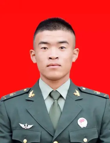 十大陆军标兵投票,请为这名凤阳老乡投上一票!