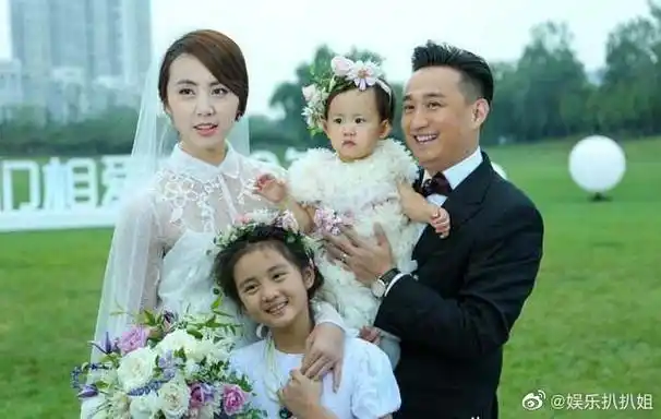 黄多多短发##黄磊孙莉儿子正脸照