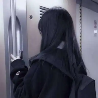 高清好看的2021年头像女图片不露脸