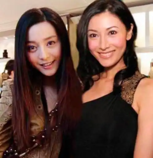 范冰冰李嘉欣合影